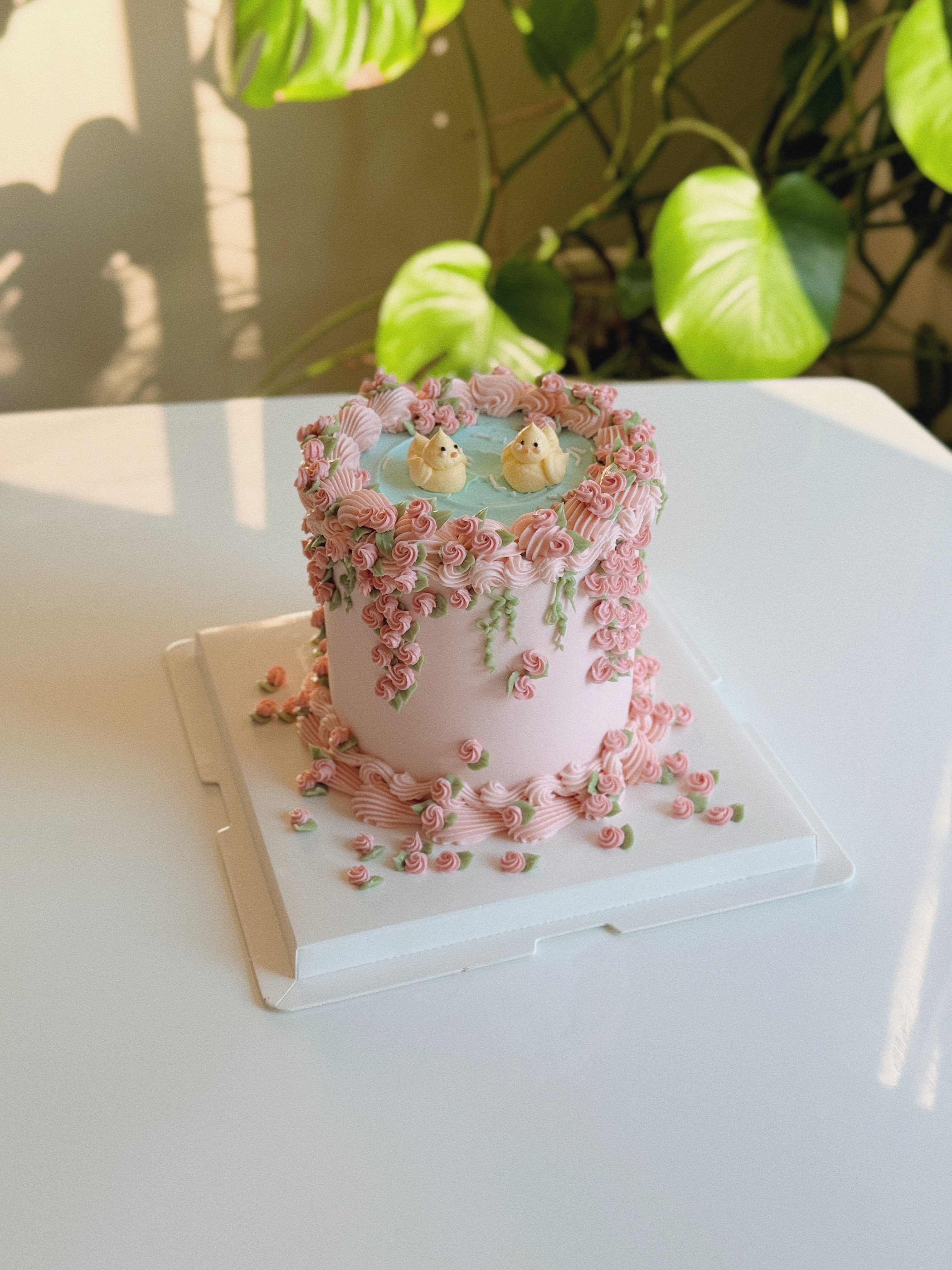 Wedding cake by Shaddai