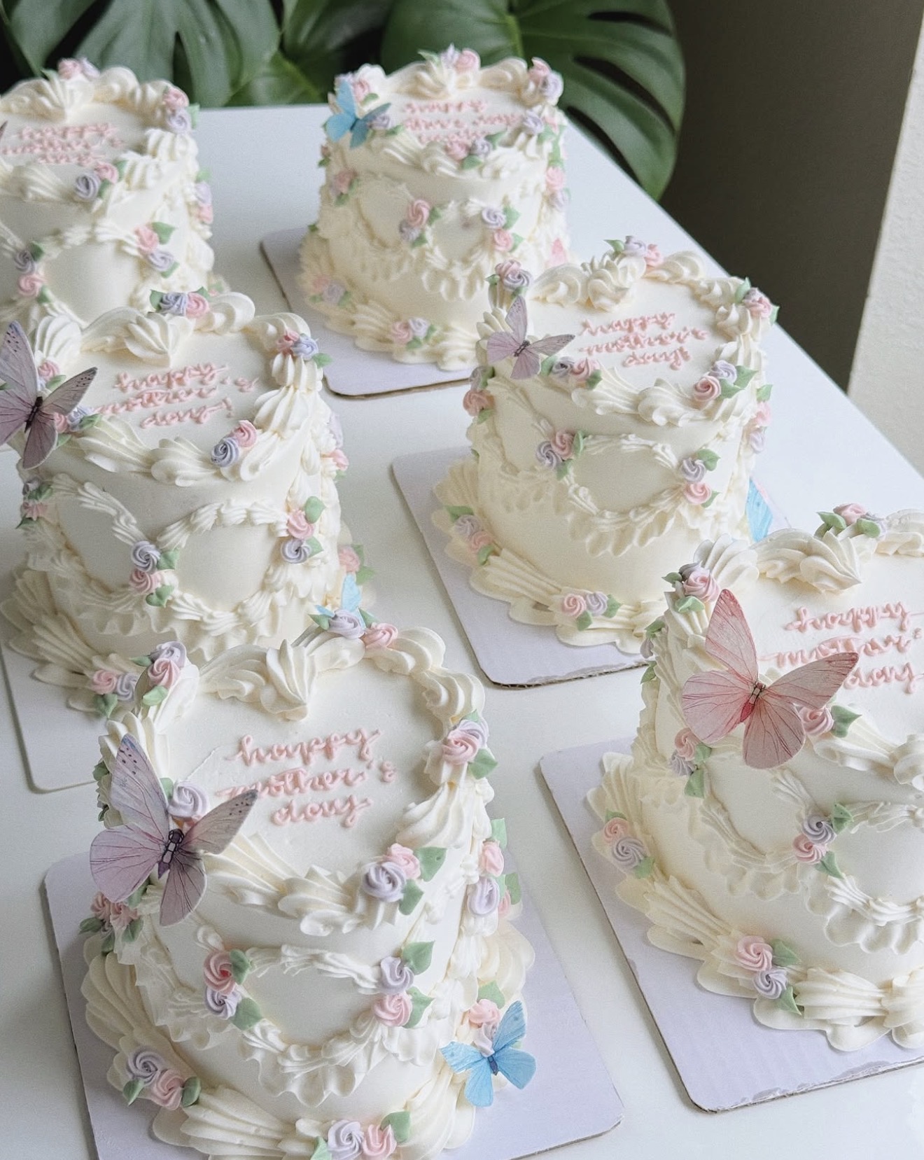 Wedding cake by Shaddai